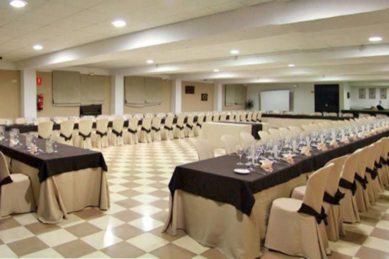 Ahc Hoteles Caceres Exterior photo